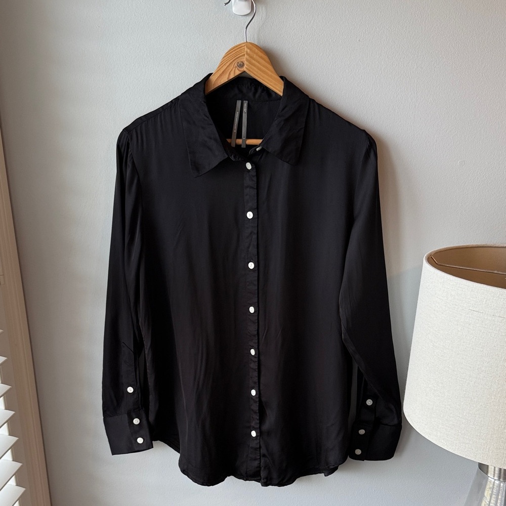 Anthropologie Black Viscose Satin Button Down‎ - Picture 2 of 6